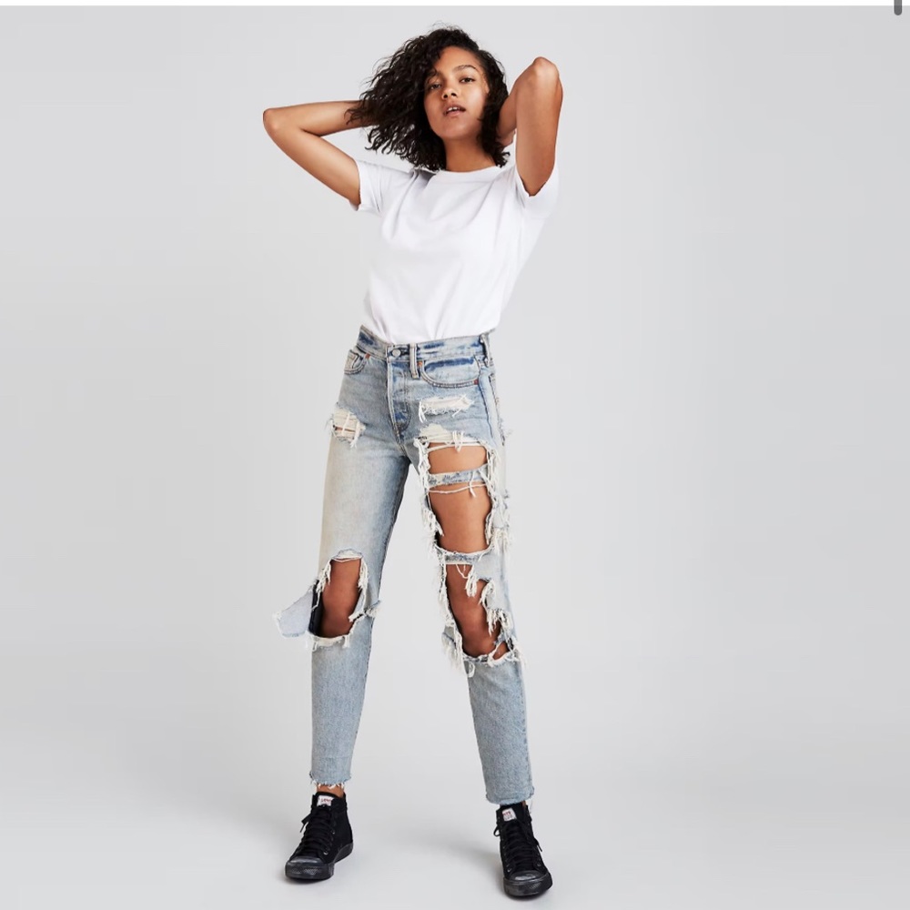 Levi’s Limited Edition Rolling Stone Jeans size 0/25”